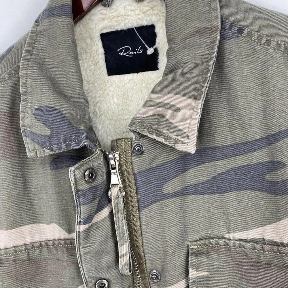 Rails Whitaker Sage Camo Drawstring Utility Jacket Fur Lined Heavy Winter Coat M